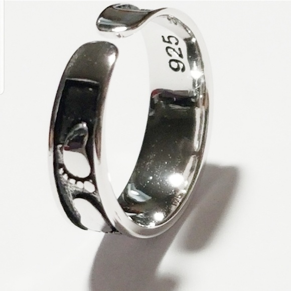 *Foot Print Sterling Silver Toe Ring - Picture 3 of 5